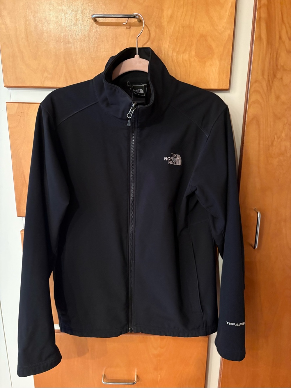 The North Face Men's Apex Black Softshell Jacket Small